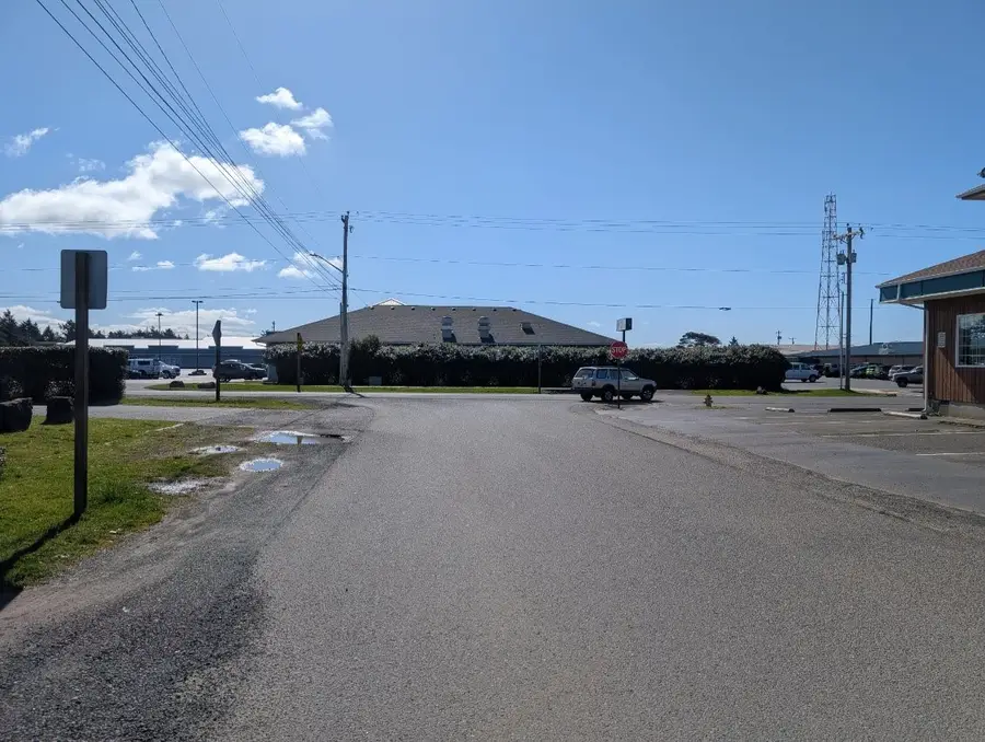 704 Seahorse Avenue Ne #77, Ocean Shores, WA 98569 - #3