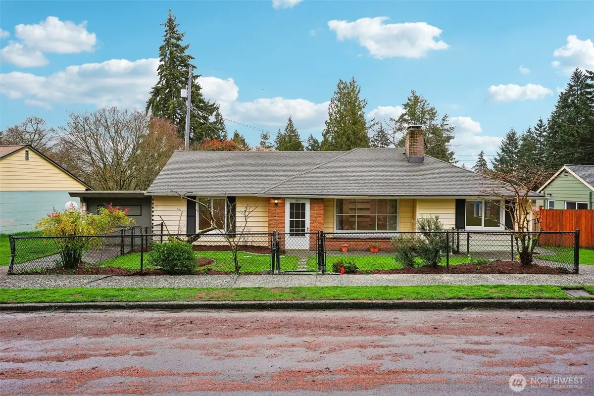 15314 Interlake Avenue N, Shoreline, WA 98133 - #1