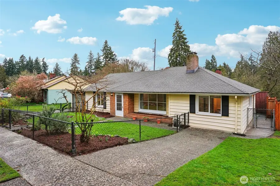 15314 Interlake Avenue N, Shoreline, WA 98133 - #2