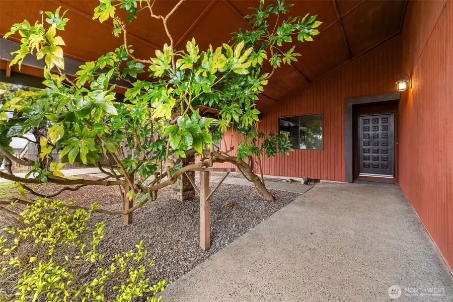 210 E Hawthorne Place, Port Angeles, WA 98362 - #2