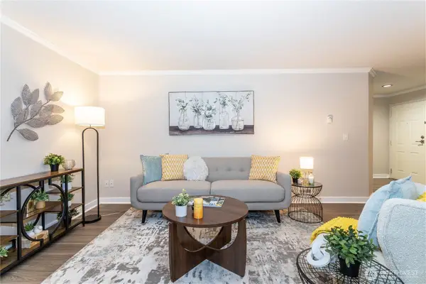 12040 100th Avenue Ne #J102, Kirkland, WA 98034