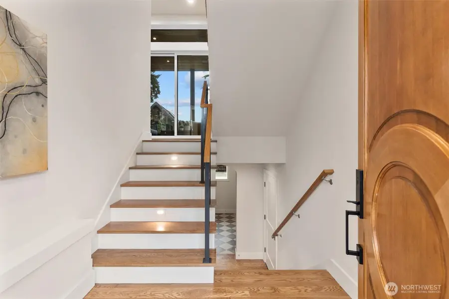 1427 Woodrow Place E, Seattle, WA 98112 - #2