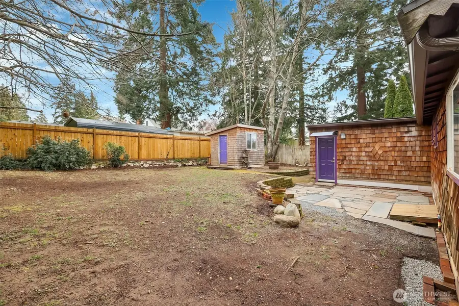 13722 Interlake Avenue N, Seattle, WA 98133 - #2