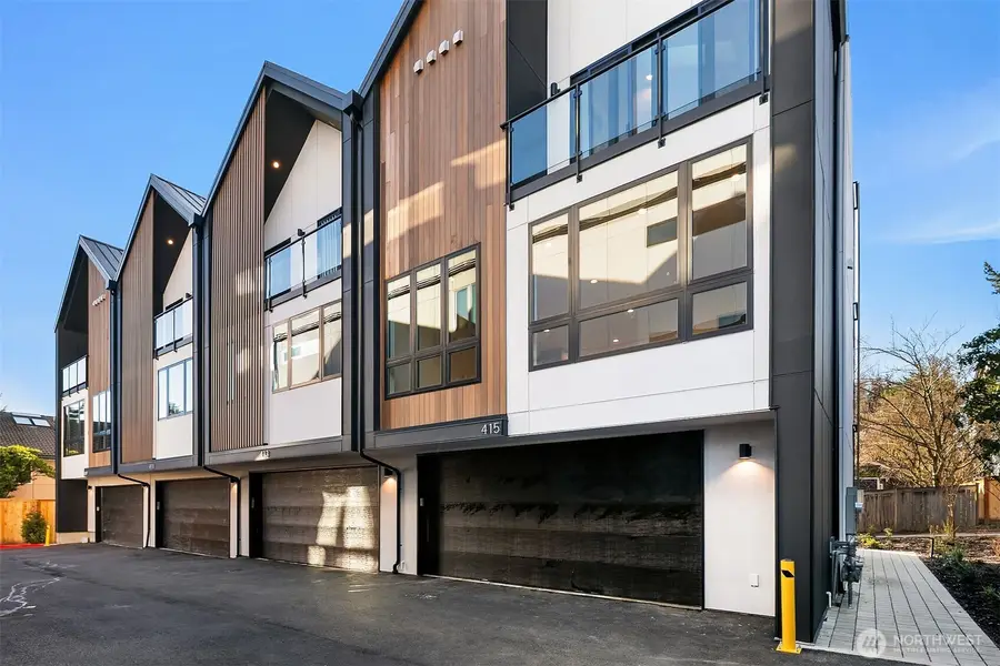 411 99th Avenue Ne, Bellevue, WA 98004 - #2