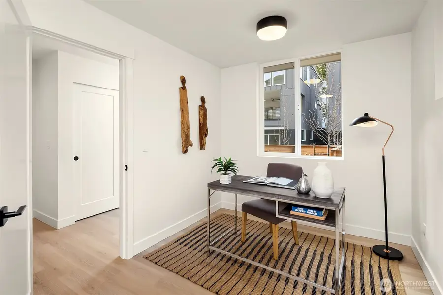 13548 39th Avenue Ne, Seattle, WA 98125 - #3