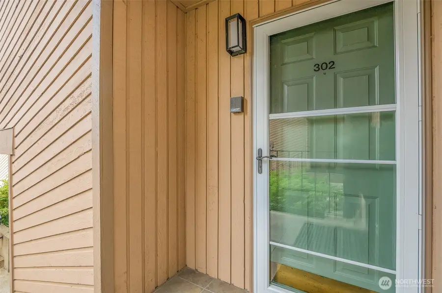 23001 Lakeview Dr #302, Mountlake Terrace, WA 98043 - #3