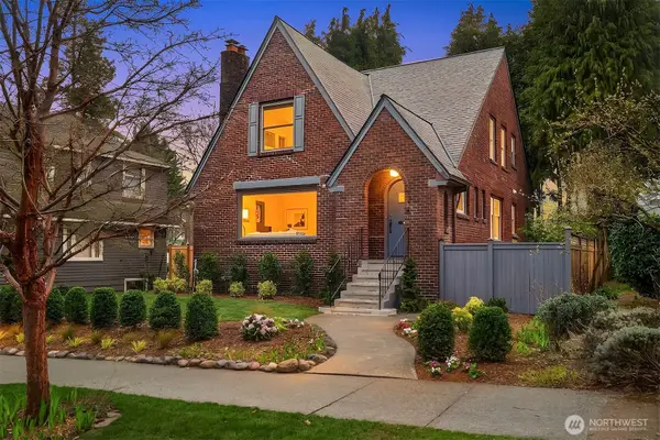 1216 NE 77th Street, Seattle, WA 98115