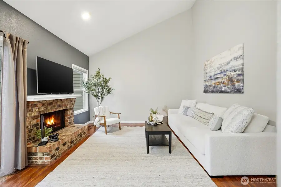 820 E Cady Rd #A304, Everett, WA 98203 - #2