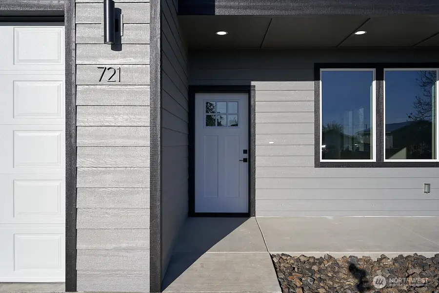721 S Aster Street, Soap Lake, WA 98851 - #2