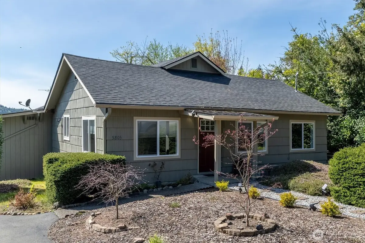 3805 Pacific Way, Longview, WA 98632 - #1