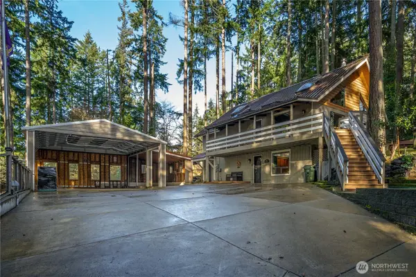 6019 Alameda Ave W, University Place, WA 98467