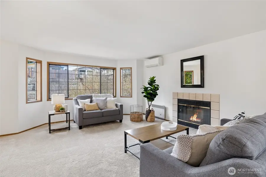 9012 6th Avenue Nw, Seattle, WA 98117 - #3