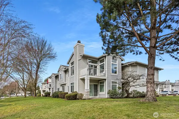 23221 58th Avenue S #3-2, Kent, WA 98032