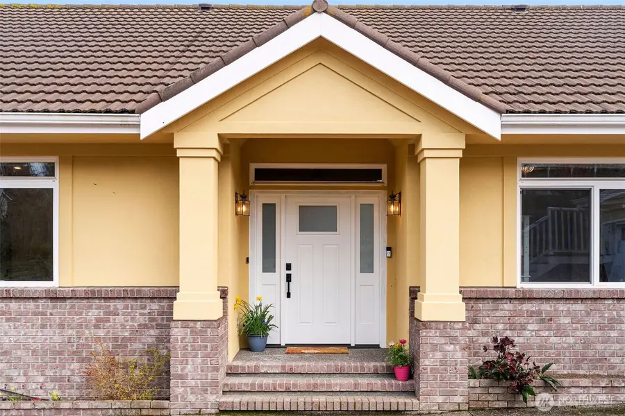 2411 SW Freund Street, Oak Harbor, WA 98277 - #2