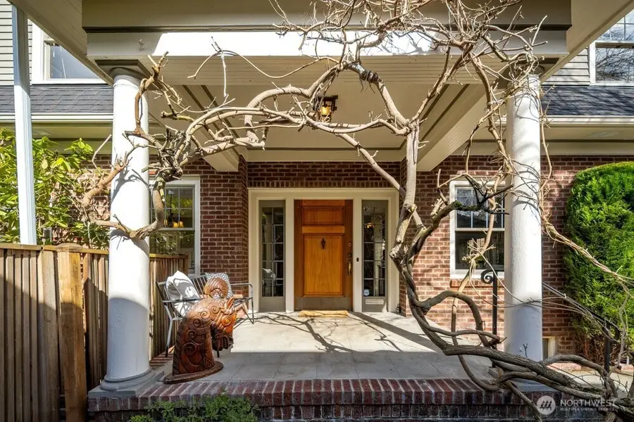 939 21st Avenue E, Seattle, WA 98112 - #2