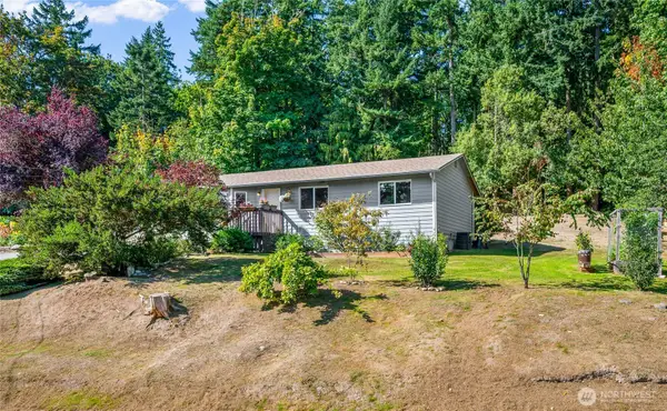 2044 Parker Road, Camano Island, WA 98282