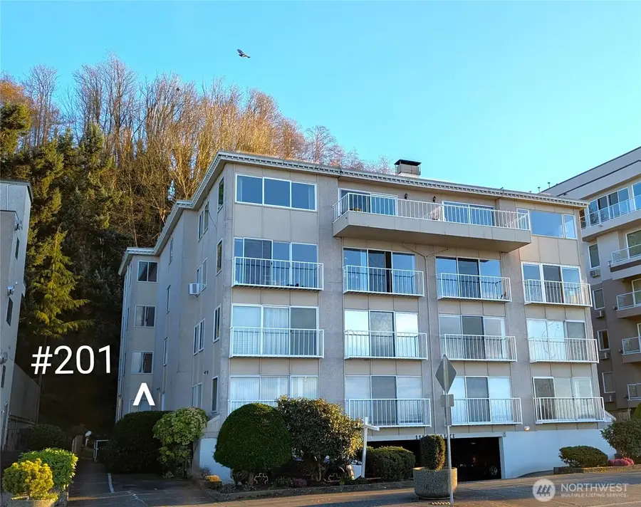 1156 Alki Avenue Sw #201, Seattle, WA 98116 - #3