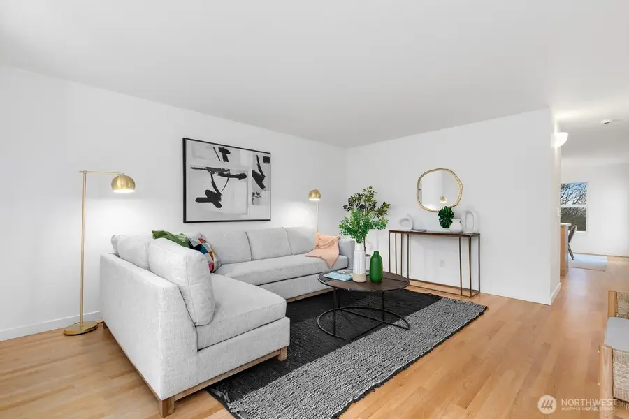 6726 35th Place S, Seattle, WA 98118 - #2