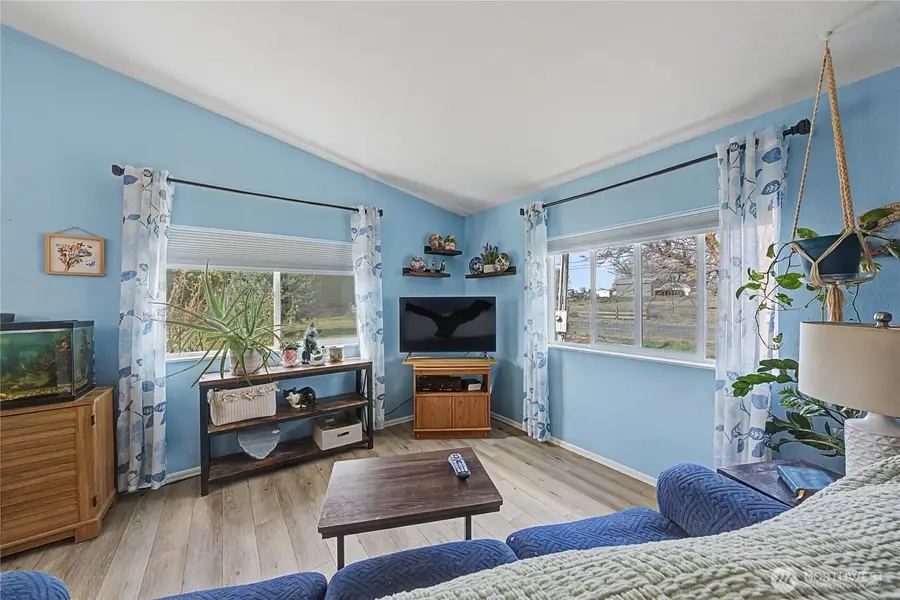 7581 Rainier Ne, Moses Lake, WA 98837 - #2