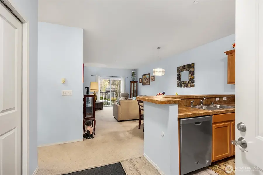 1736 10th Avenue Ne #C110, Issaquah, WA 98029 - #3