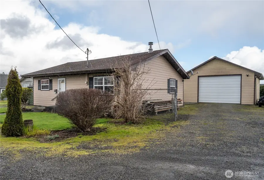 304 Oak Street, Aberdeen, WA 98520 - #2