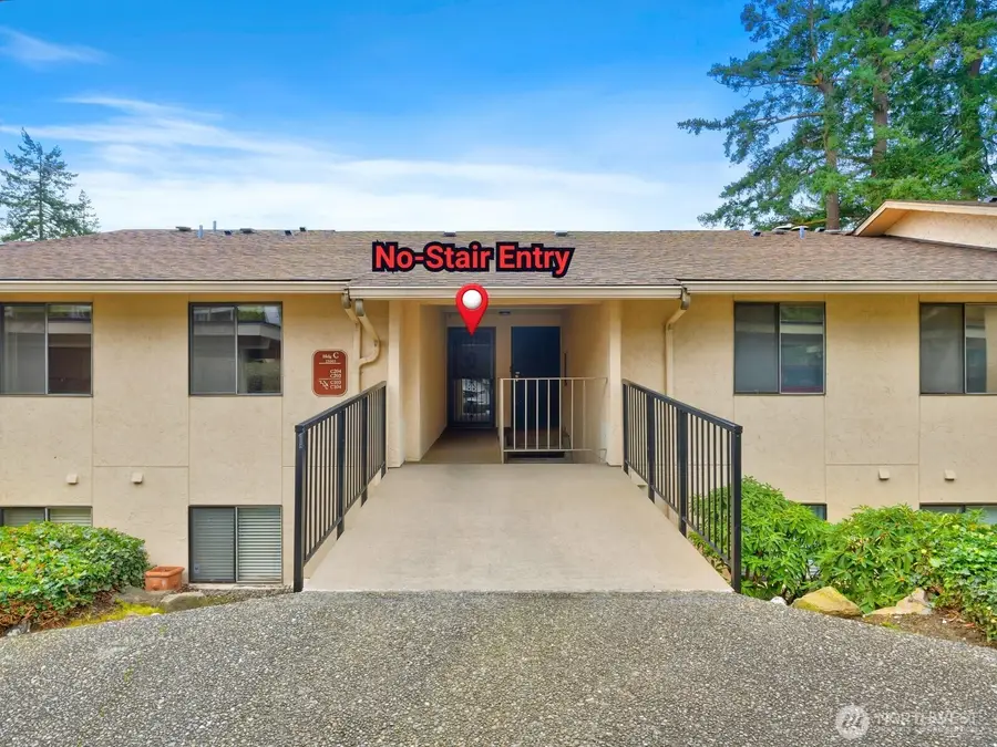 23305 Lakeview Drive #C204, Mountlake Terrace, WA 98043 - #3