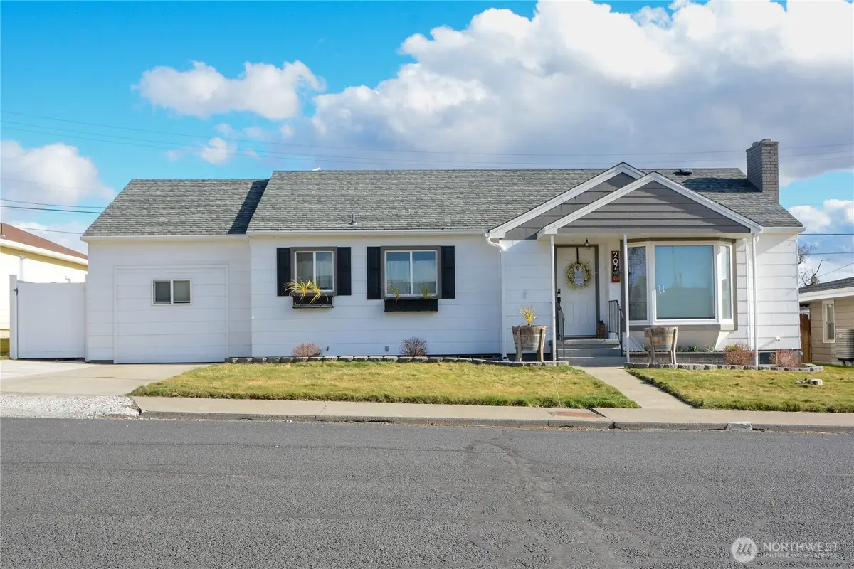 207 W 10th Avenue, Ritzville, WA 99169 - #1