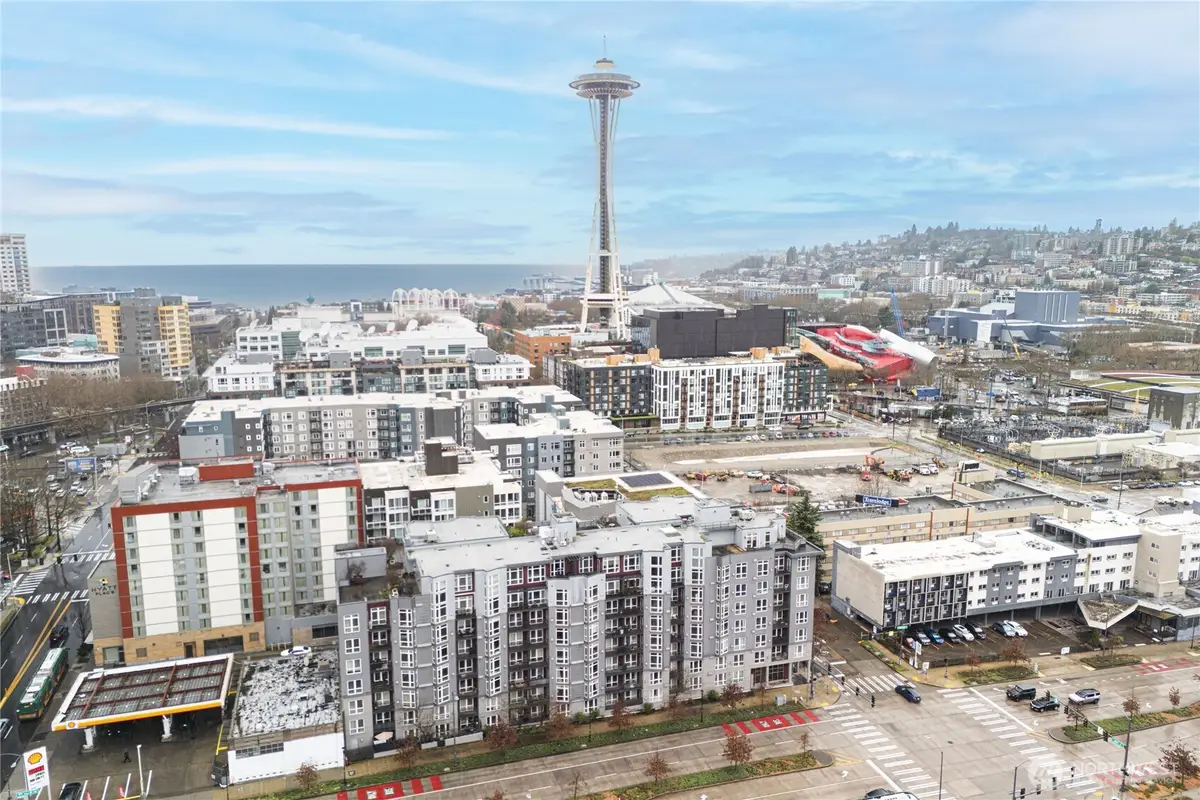 699 John St #319, Seattle, WA 98109 - #1
