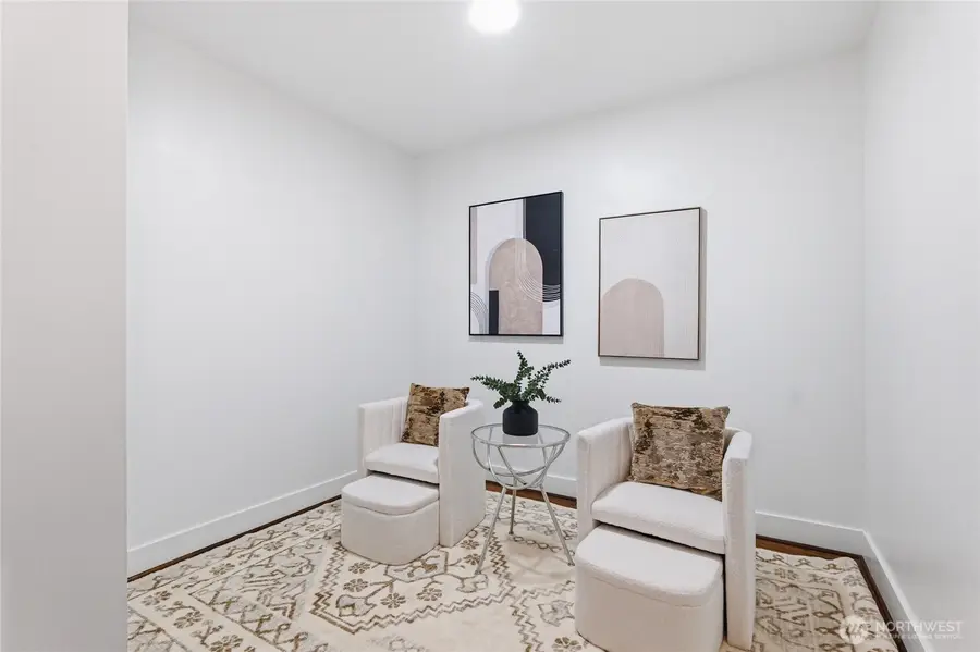 699 John St #319, Seattle, WA 98109 - #3