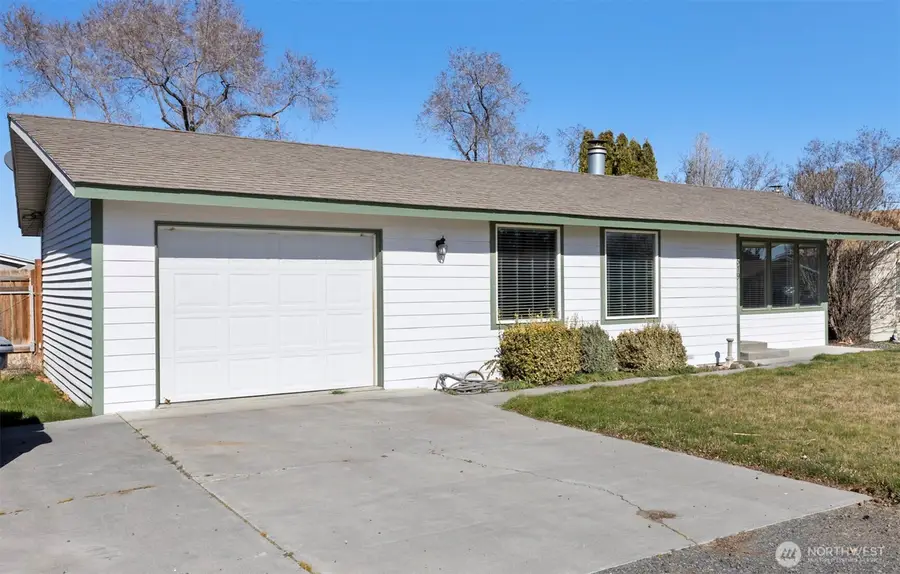 519 S Pommer Ave, Moses Lake, WA 98837 - #2
