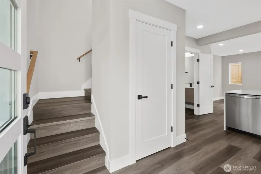 503 NE 42nd Street, Seattle, WA 98105 - #3