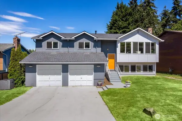 2802 Ne 23rd Place, Renton, WA 98056