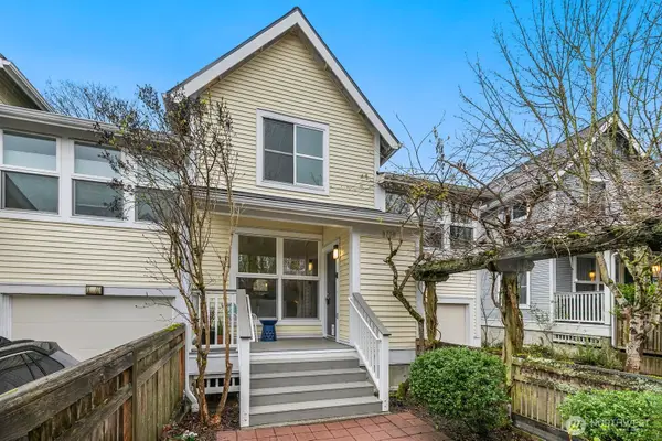 6726 35th Place S, Seattle, WA 98118