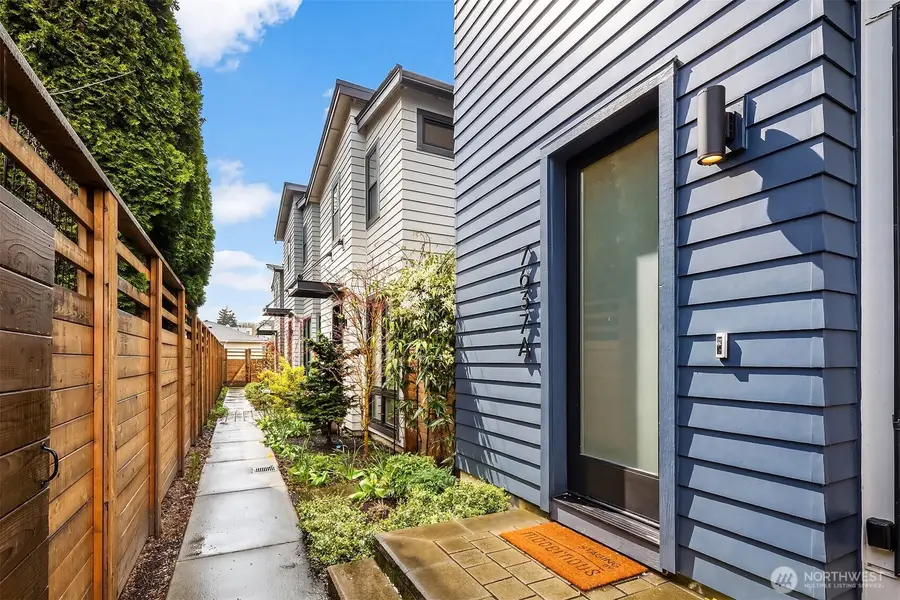 7637 46th Avenue S #A, Seattle, WA 98118 - #3