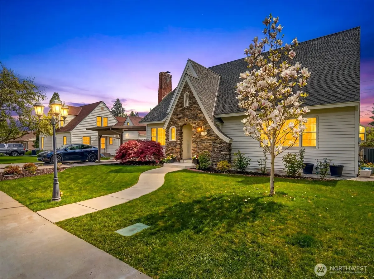15 Furney Street, Wenatchee, WA 98801 - #1