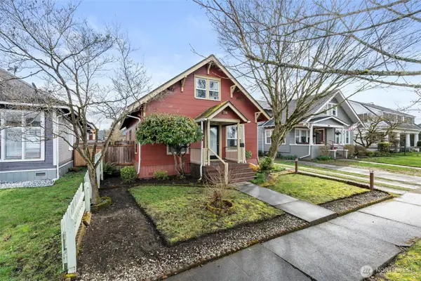 214 N Washington Avenue, Centralia, WA 98531