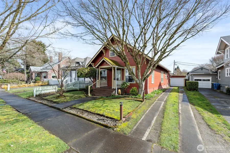 214 N Washington Avenue, Centralia, WA 98531 - #3