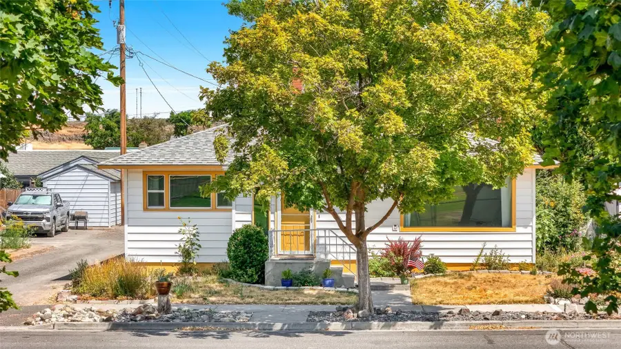 306 W 4th Avenue, Odessa, WA 99159 - #2