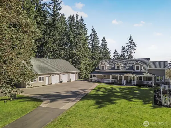 528 Waynes Ridge Circle, Camano Island, WA 98282
