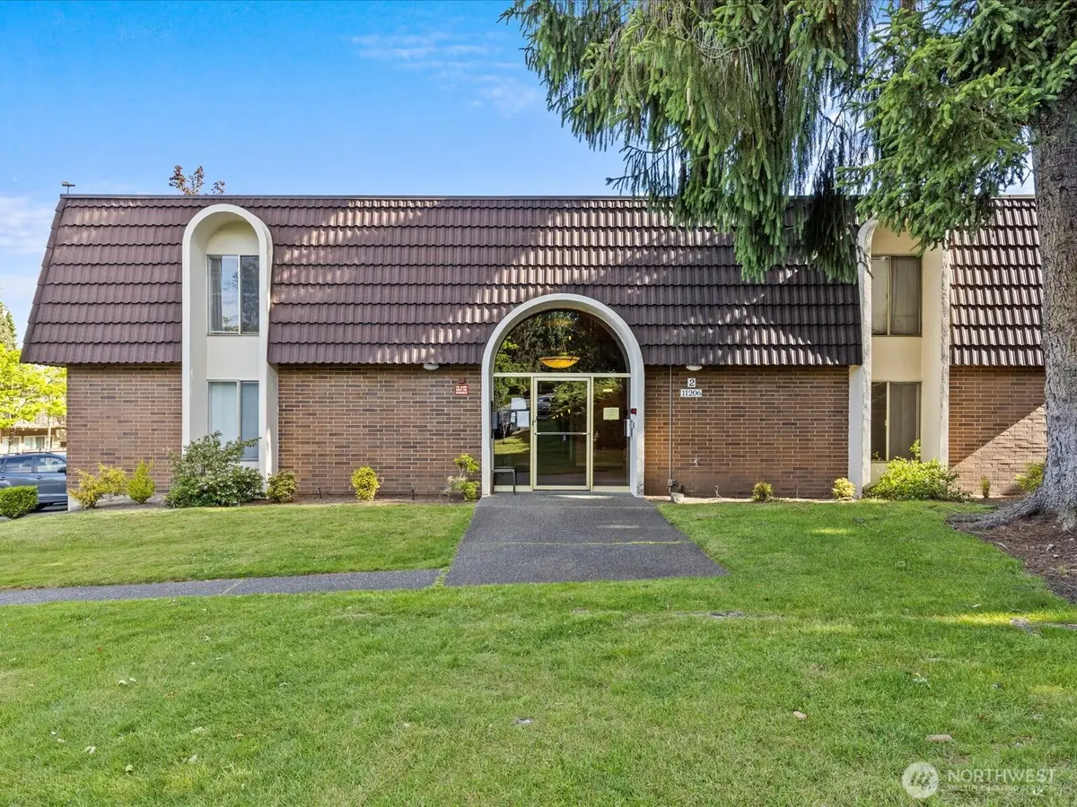 11006 NE 68th Street #821, Kirkland, WA 98033 - #1