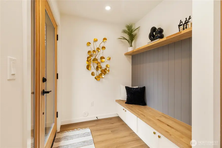 8253 Densmore Avenue N, Seattle, WA 98103 - #3