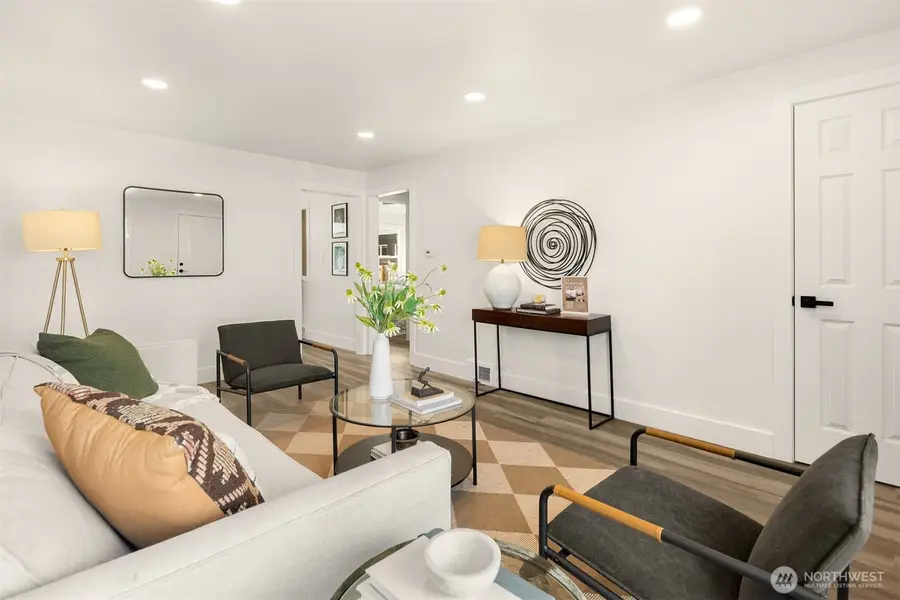 935 N 92nd Street, Seattle, WA 98103 - #3