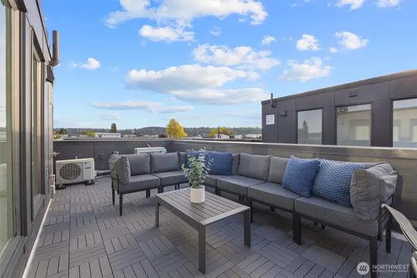 6604 Carleton Avenue S, Seattle, WA 98108