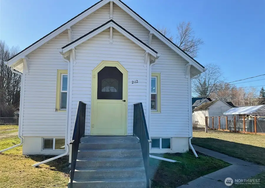 212 E Sixth, Waitsburg, WA 99361 - #2