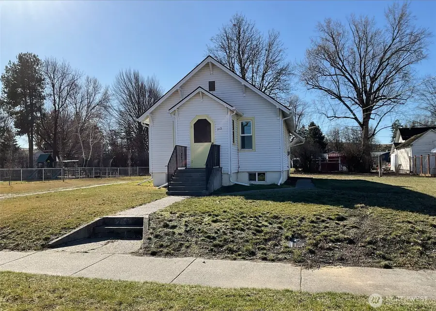 212 E Sixth, Waitsburg, WA 99361 - #3