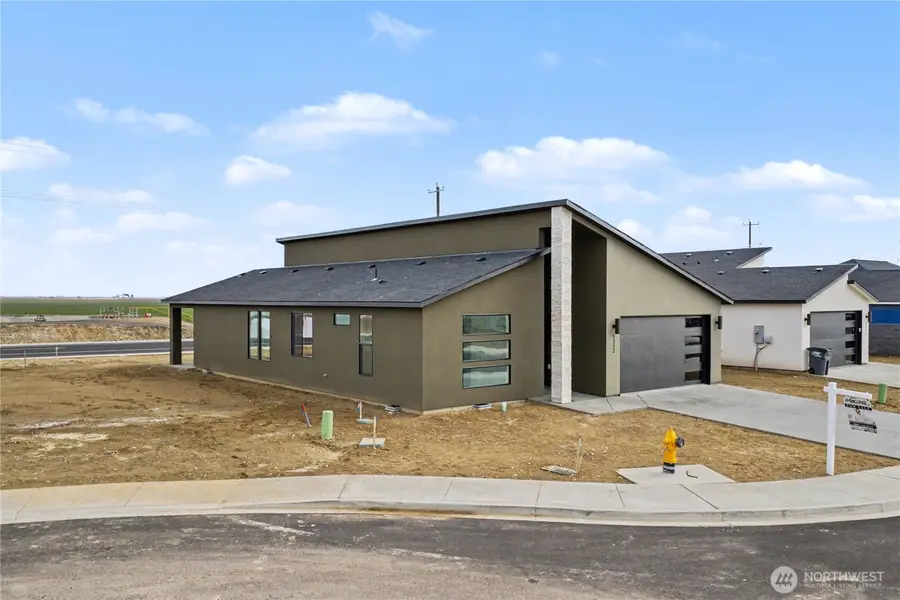 739 N Muscovy Street, Moses Lake, WA 98837 - #2