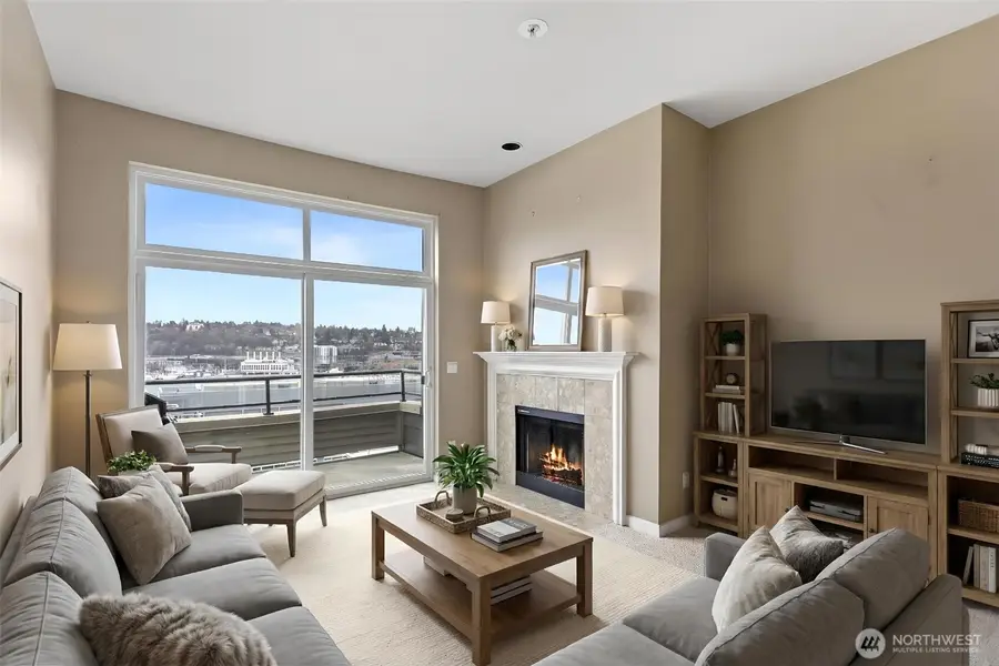 1504 Aurora Ave N #504, Seattle, WA 98109 - #3