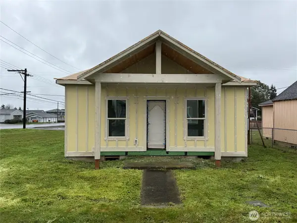 490 W Spruce Street, Sequim, WA 98382