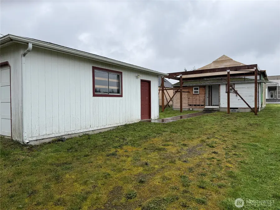 490 W Spruce Street, Sequim, WA 98382 - #3