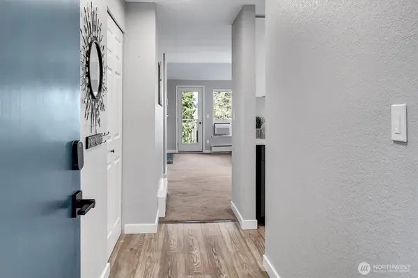 12707 NE 116th Street #A-304, Kirkland, WA 98034